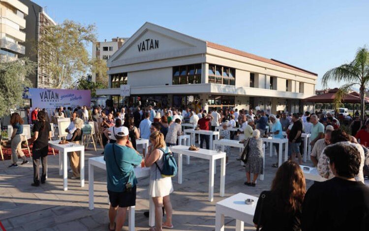 Tarihi Vatan Kahvesi yeniden açıldı