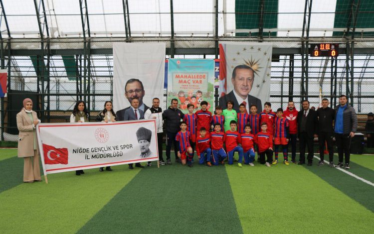 Futbol turnuvası başladı, final maçı TBMM’de Futbol turnuvası başladı, final maçı TBMM’de