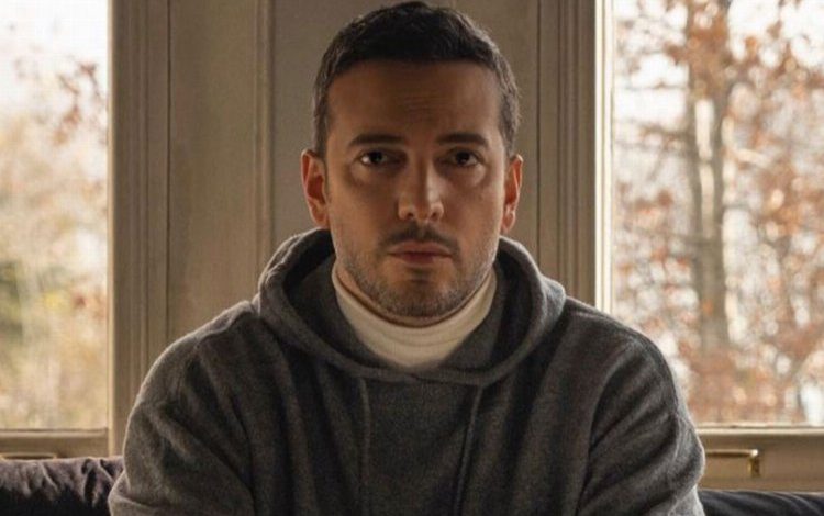 Oğuzhan Koç ‘Aşkın Mevsimi’ni getirdi Oğuzhan Koç ‘Aşkın Mevsimi’ni getirdi