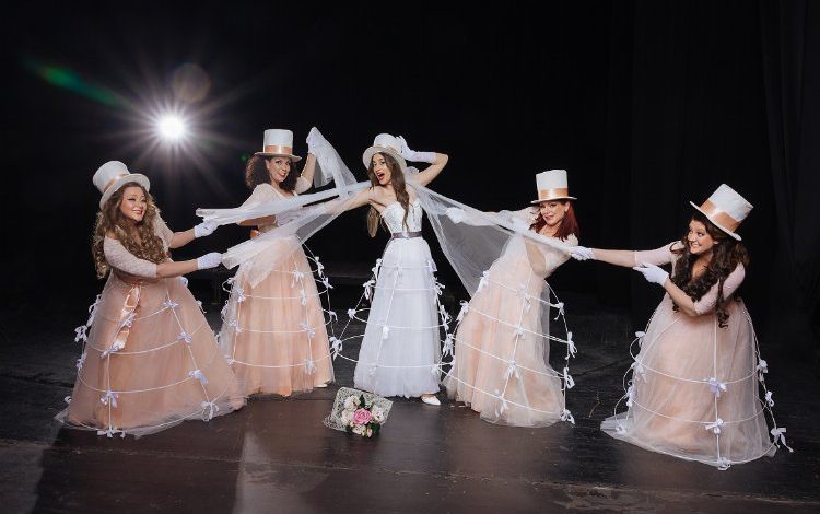 Bursa Balkan Tiyatroları Festivali’nde ‘Düğün’ zamanı