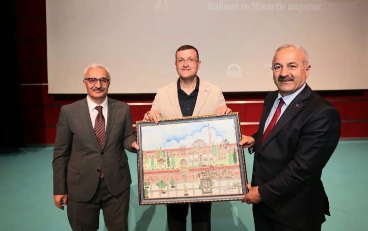 Fatih Sultan Mehmet Han Gebze’de dualarla anıldı Fatih Sultan Mehmet Han Gebze’de dualarla anıldı