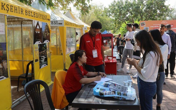 Gaziantep standına üniversiteli ilgisi