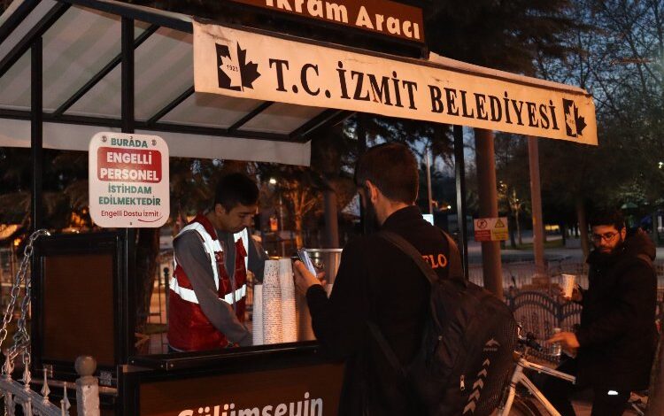 İzmit’ten iftarda sıcak çorba hizmeti