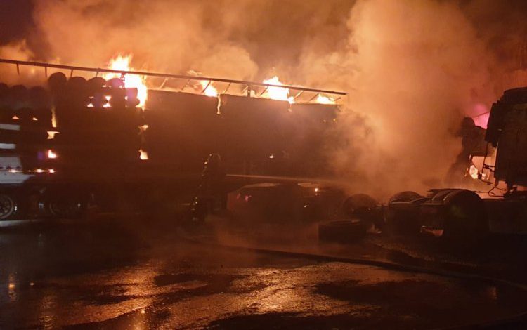 Memduh Büyükkılıç’tan yangın mağdurlarına destek sözü