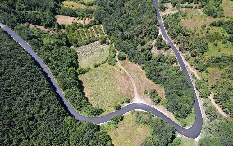 Karamürsel Senaiye-İznik yolu asfaltlandı