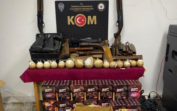 Ödemiş’te kaçak silah imalathanesine baskın Ödemiş’te kaçak silah imalathanesine baskın