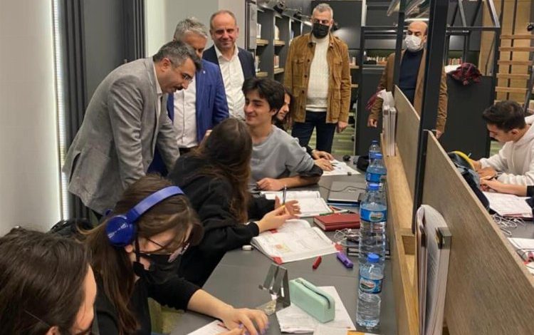 Bursa Yıldırım’da 9 ayda 100 bin ‘uyumayan’ ziyaretçi Bursa Yıldırım’da 9 ayda 100 bin ‘uyumayan’ ziyaretçi