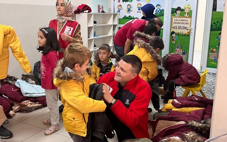 Bursa’nın yardım eli Adıyaman’a uzandı Bursa’nın yardım eli Adıyaman’a uzandı