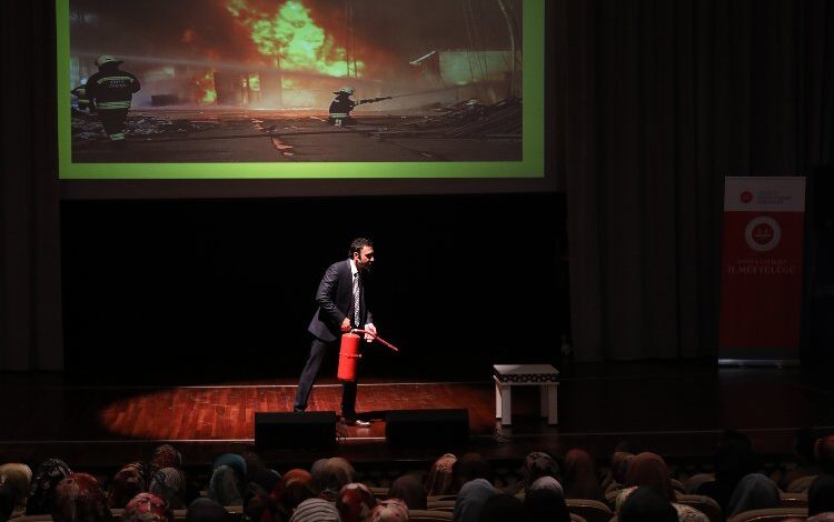 Konya’da Kur’an kursu öğreticilerine ‘ilkyardım’ semineri