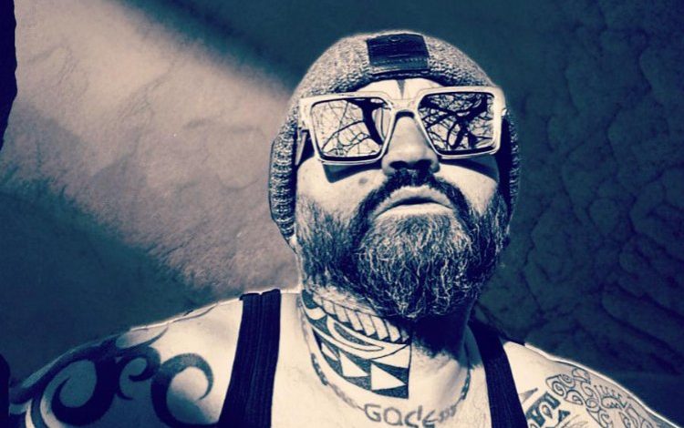 Alman sanatçı Uriel Salnaitis dolandırıldı Alman sanatçı Uriel Salnaitis dolandırıldı