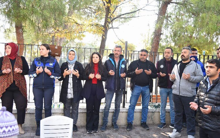 Manisa ‘kahramanları’nı unutmadı Manisa ‘kahramanları’nı unutmadı