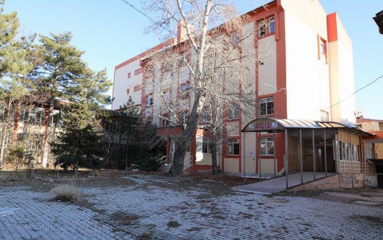 Niğde Bor’da tarihi ek bina ‘aile sağlığı’na dönüşüyor