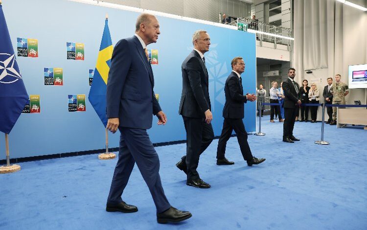 Üçlü görüşme Litvanya’da başladı