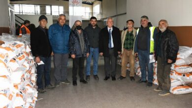 Karabağlar üreticinin yanında