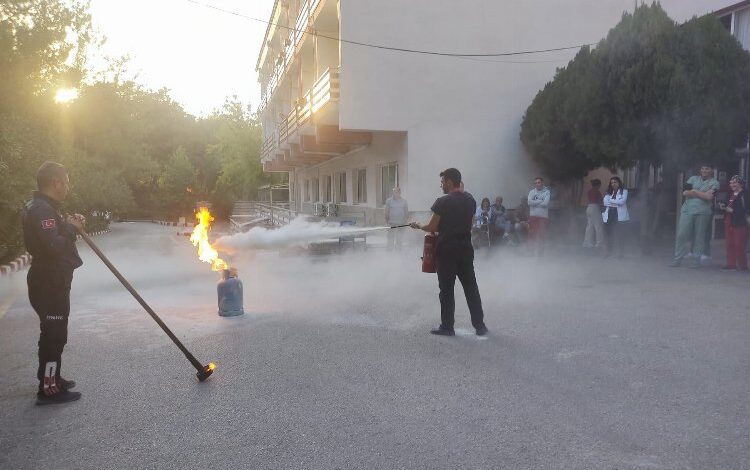 Manisa’da huzurevi personeline temel yangın eğitimi