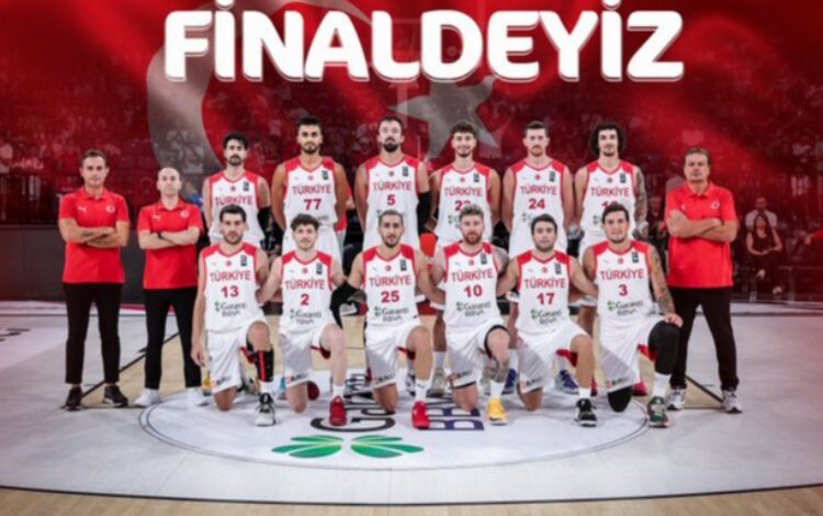 Ay yıldızlarımız potada finalde! Ay yıldızlarımız potada finalde!