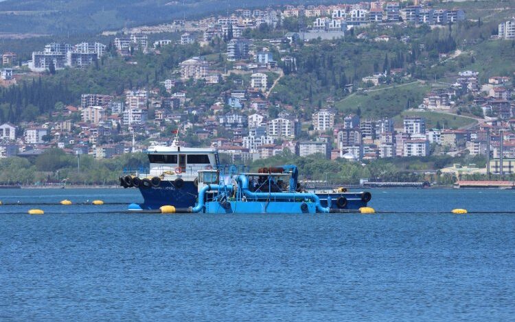 İzmit Körfezi’nde dipten diriliş başladı İzmit Körfezi’nde dipten diriliş başladı