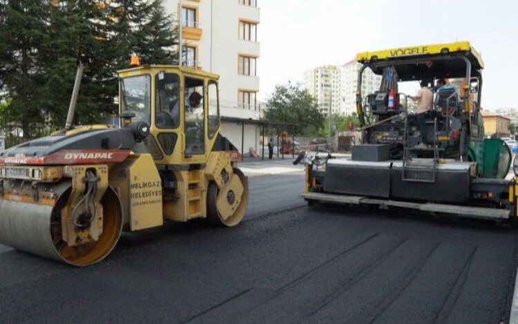 Kayseri Melikgazi’nin yolları yenileniyor