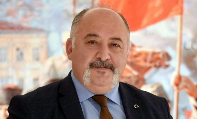 Konak Meydanı ve İzmir Büyükşehir Belediyesi hakkında Konak Meydanı ve İzmir Büyükşehir Belediyesi hakkında