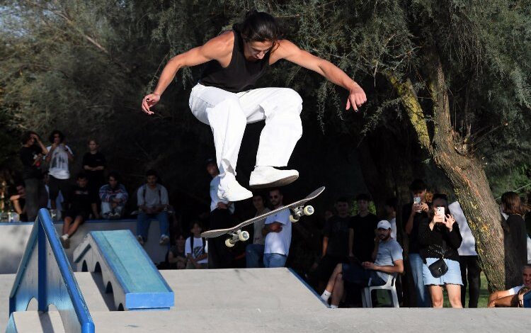 Bursa Osmangazi’de kaykay coşkusu Bursa Osmangazi’de kaykay coşkusu