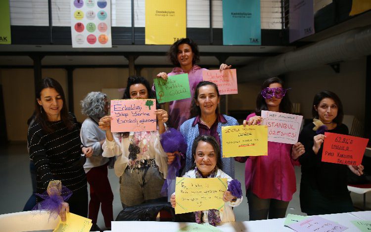 Kadınların Kadıköy’ü: Bu belediyede kadınlar “Haklı” Kadınların Kadıköy’ü: Bu belediyede kadınlar “Haklı”