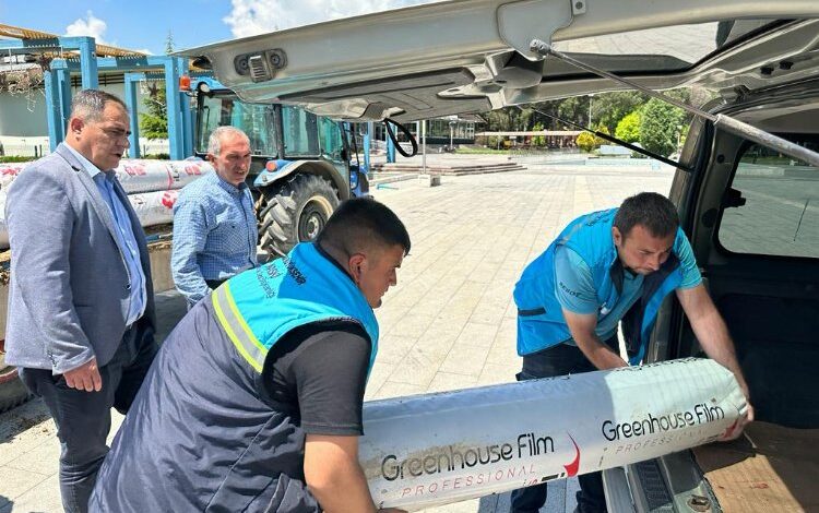 Manisa’da bir destek de çilek üreticisine Manisa’da bir destek de çilek üreticisine