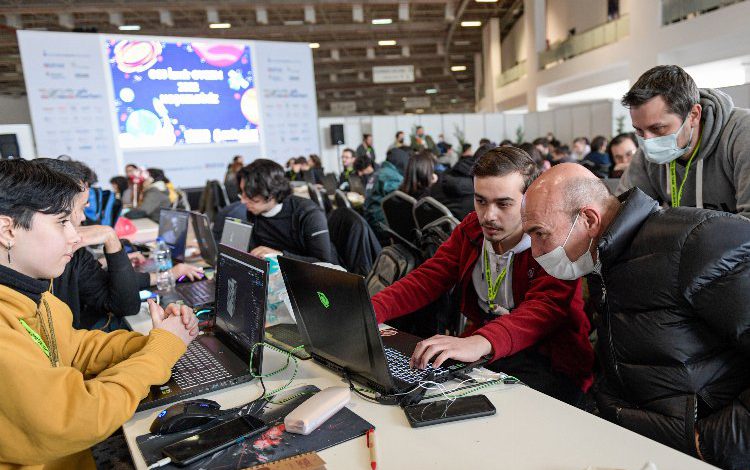 İzmir’de gençler OYGEM’de buluştu İzmir’de gençler OYGEM’de buluştu