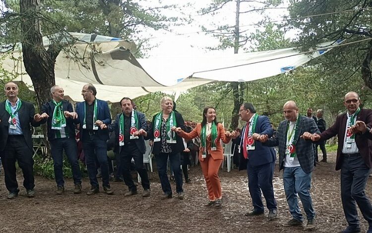 Artvinliler 2. Bişi Festivali renkli görüntülere sahne oldu Artvinliler 2. Bişi Festivali renkli görüntülere sahne oldu