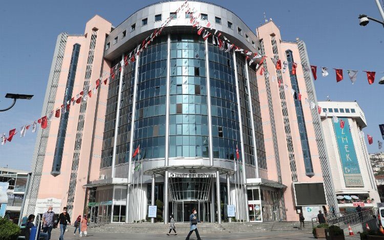 İzmit Belediyesi’nden güzellik salonlarına uyarı İzmit Belediyesi’nden güzellik salonlarına uyarı