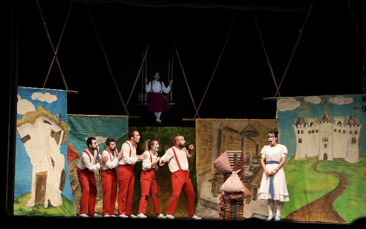 Bursa’da tiyatroda heyecan başladı Bursa’da tiyatroda heyecan başladı