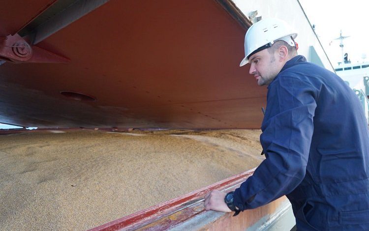 Tahıl sevkiyatına devam…