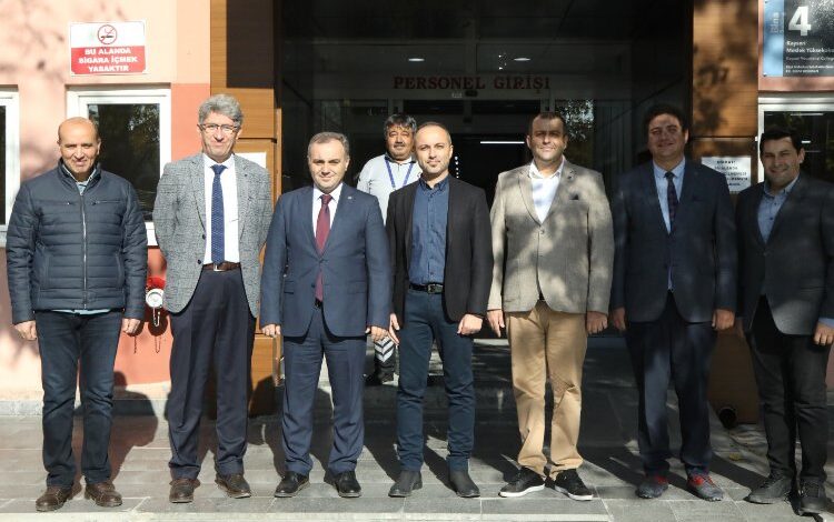 ERÜ Rektörü’nden laboratuvar ziyareti ERÜ Rektörü’nden laboratuvar ziyareti