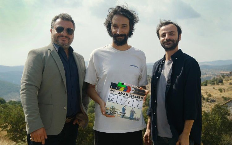 ‘Ayak İşleri’ 3. sezon için sete girdi ‘Ayak İşleri’ 3. sezon için sete girdi