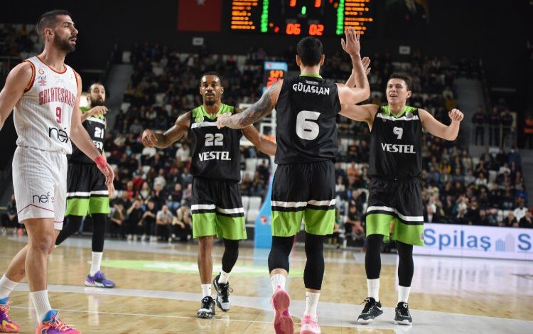 Potanın Tarzanları rotayı belirledi Potanın Tarzanları rotayı belirledi