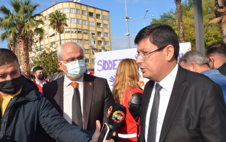 Aydın Nazilli’de kadınlara ‘KADES’ anlatıldı