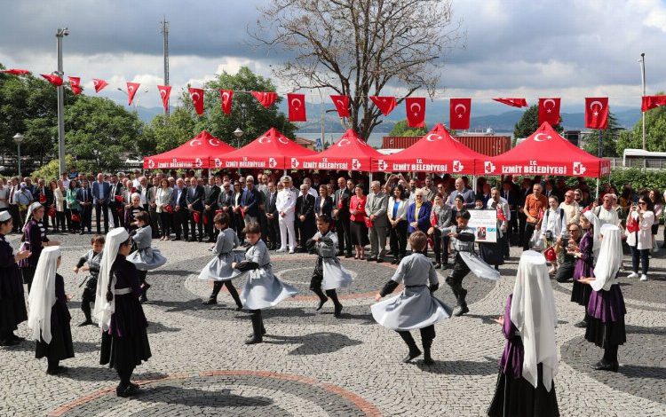 Kocaeli İzmit’te kurtuluşun 101’inci yılı Kocaeli İzmit’te kurtuluşun 101’inci yılı