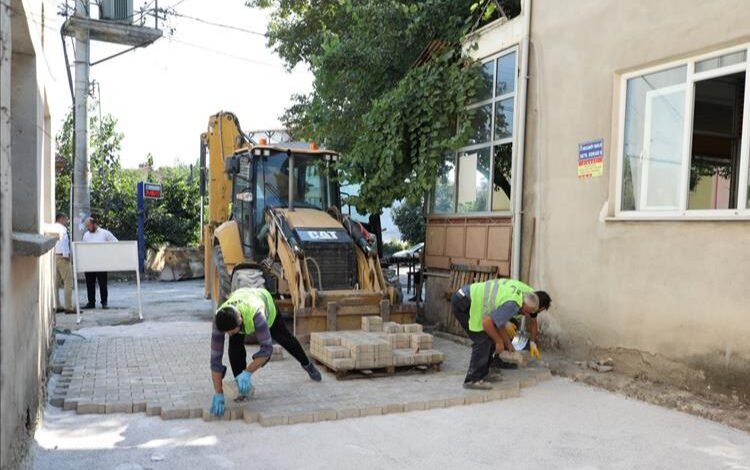 Bursa İnegöl’ün kırsal mahalleleri parkeleniyor