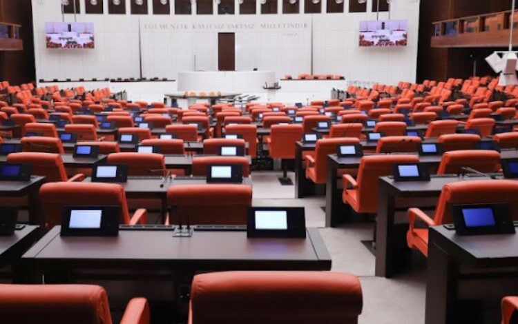 Meclis olağanüstü toplanıyor Meclis olağanüstü toplanıyor