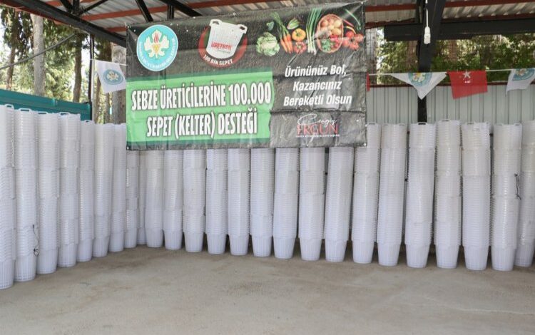 Manisa’dan üreticiye sepet sepet destek