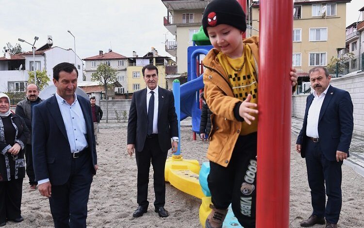 Bursa Osmangazi Belediyesi’nden Harmancık’a park Bursa Osmangazi Belediyesi’nden Harmancık’a park