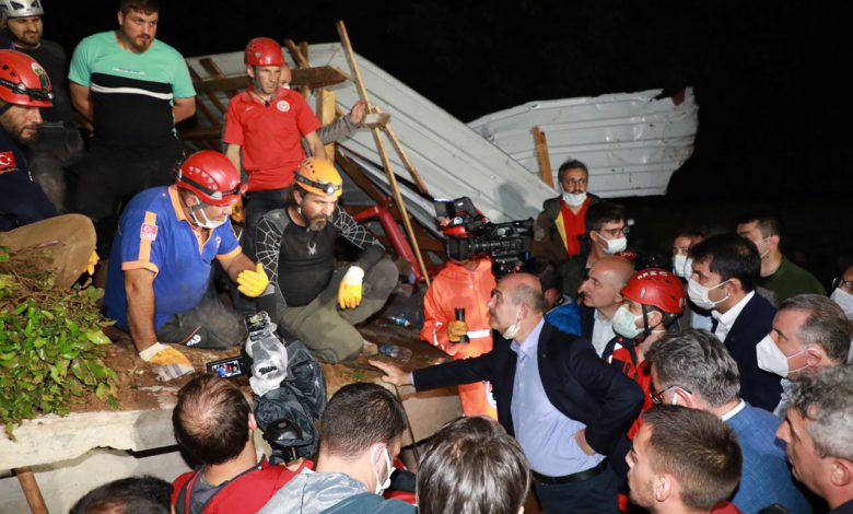 Rize’de sel ve heyelan: 1 ölü, 3 kayıp!