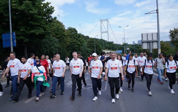 15 Temmuz şehitlerine İstanbul’da ‘Vatan Koşu’lu anma 15 Temmuz şehitlerine İstanbul’da ‘Vatan Koşu’lu anma