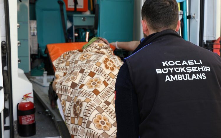 Kocaeli’nin ‘Hasta Nakil’i bayramda da görev başında Kocaeli’nin ‘Hasta Nakil’i bayramda da görev başında