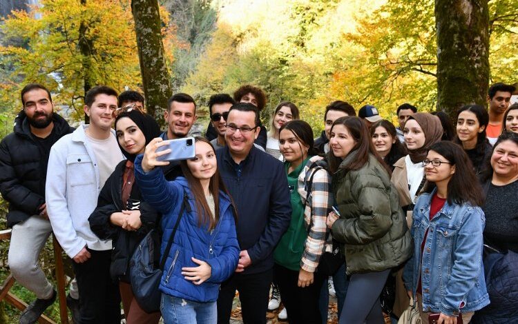 Bursa’da üniversite öğrencilerinin ‘Suuçtu’ keyfi