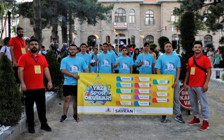 Nevşehir Belediyesi yaz spor okulu açıldı Nevşehir Belediyesi yaz spor okulu açıldı