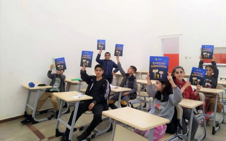 Diyarbakır Bilgievi öğrencilerine ramazan hediyesi