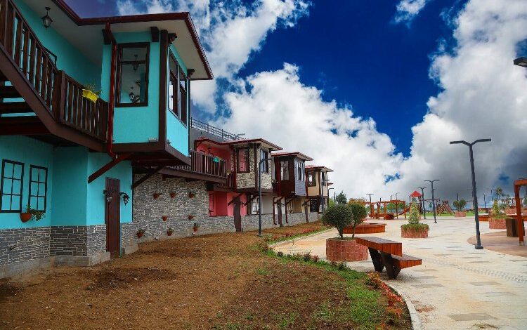 Tarihi Ordu Evleri maziye götürüyor