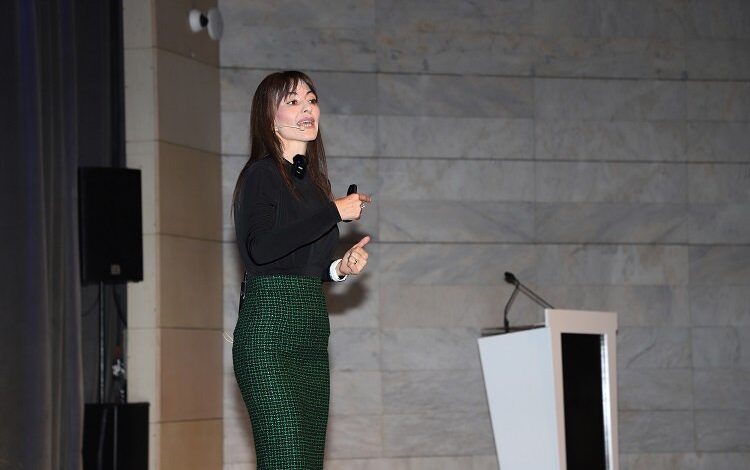 Konya Büyükşehir’den teknoloji konulu seminer Konya Büyükşehir’den teknoloji konulu seminer