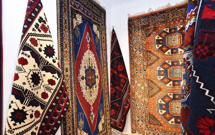 Yağcıbedir halıları Bursa’da sergileniyor Yağcıbedir halıları Bursa’da sergileniyor