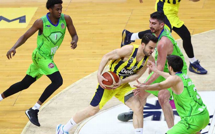 Fenerbahçe Beko TOFAŞ’ı ağırlıyor Fenerbahçe Beko TOFAŞ’ı ağırlıyor